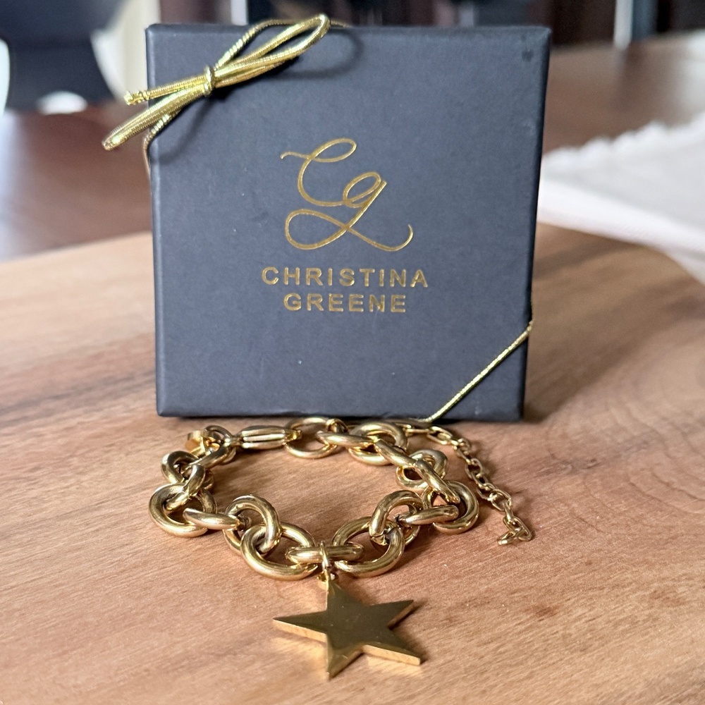 CHRISTINA GREENE | 18K Plated Chain Link Bracelet with Star Charm - Picture 7 of 7